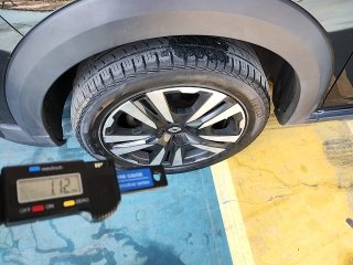 RENAULT KARDIAN EVO MT Pneu dianteiro esq.