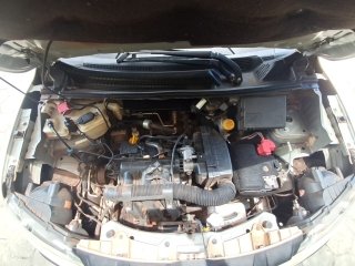 RENAULT KWID OUTSID 10MT Motor