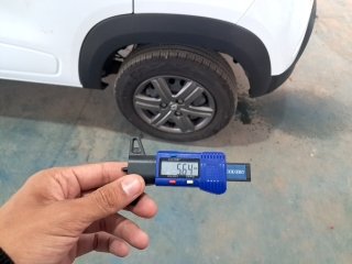 RENAULT KWID PORTO FURG Pneu traseiro dir.