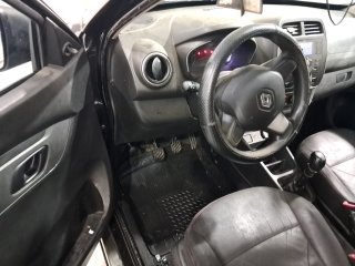 RENAULT KWID ZEN 10MT Porta e interior motorista