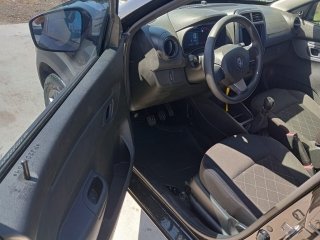 RENAULT KWID ZEN 2 Porta e interior motorista