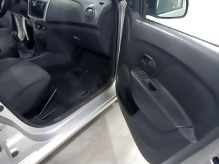 RENAULT LOGAN AUTH 10 Porta e interior passageiro
