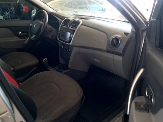 RENAULT LOGAN DYNA 16 R Porta e interior passageiro