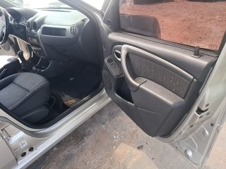 RENAULT LOGAN EXP 1016V Porta e interior passageiro