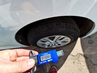 RENAULT LOGAN LIFE10MT Pneu dianteiro dir.