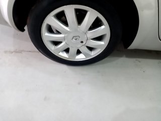 RENAULT MEGANEGT DYN 16 Pneu traseiro dir.