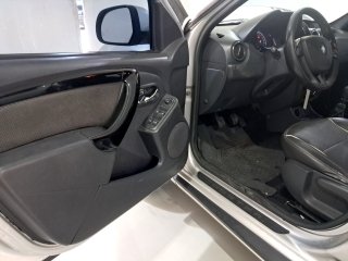 RENAULT OROCH 20 DYN42 Porta e interior motorista