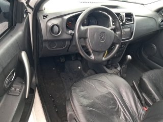 RENAULT SANDERO EXPR 10 Porta e interior motorista