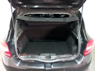 RENAULT SANDERO EXPR 10 Porta malas