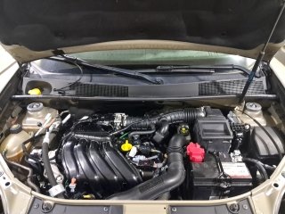 RENAULT SANDERO SZE16MT Motor
