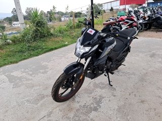 Shineray JEF 150 2024 em leilão
