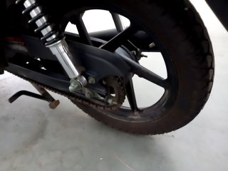 SHINERAY JET 50X Pneu traseiro esq.