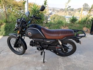 SHINERAY WORKER 125  Porta e interior motorista