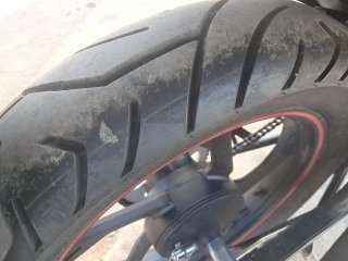 SHINERAY XY/150  Pneu traseiro dir.