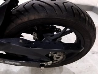 SHINERAY XY 250-5  Pneu traseiro esq.