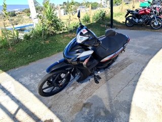 SHINERAY XY125-6A  Frente Motorista