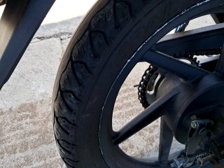 SHINERAY XY125-6A  Pneu traseiro dir.