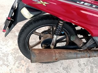 SHINERAY XY125-6A Pneu traseiro dir.