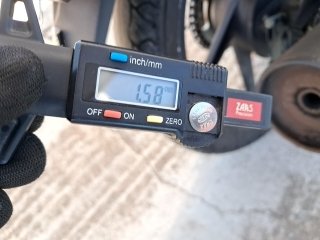 SHINERAY XY125-6A  Pneu traseiro esq.