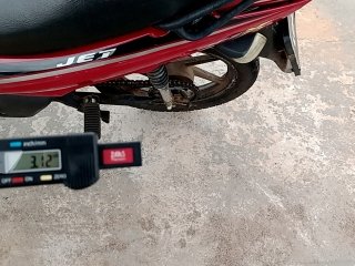 SHINERAY XY125-6A Pneu traseiro esq.