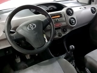 TOYOTA ETIOS HB XS Painel completo