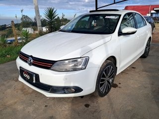 Volkswagen Jetta 2013 em leilão