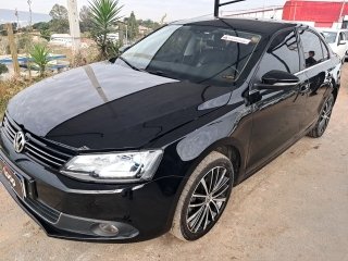 Volkswagen Jetta 2014 em leilão
