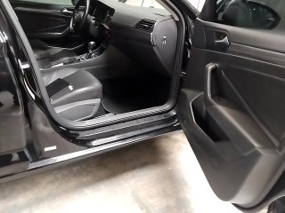 VOLKSWAGEN JETTA CL AF Porta e interior passageiro