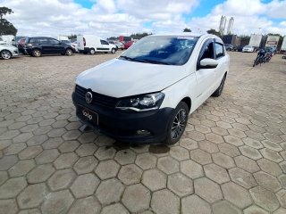 Volkswagen Voyage 2016 em leilão