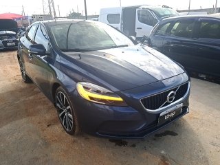 VOLVO V40 T4 MOMENTUM Frente Passageiro