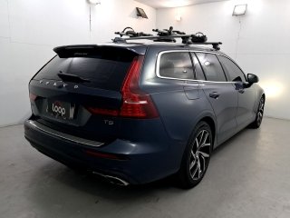 VOLVO V60 T5 MOMENTUM Traseira Motorista