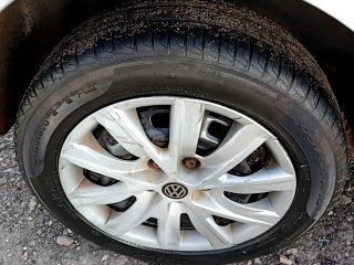 VW FOX 1.0 GII Pneu traseiro dir.
