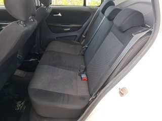 VW FOX CONNECT MB Bancos traseiros