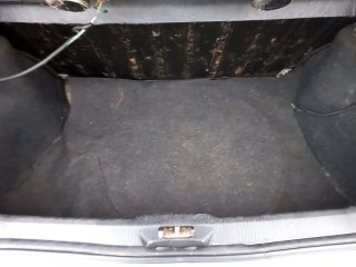 VW GOL 1.0 GIV Porta malas