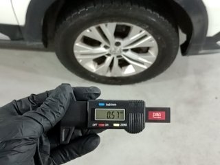 VW NOVO CROSSFOX SA Pneu dianteiro dir.