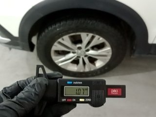 VW NOVO CROSSFOX SA Pneu dianteiro esq.