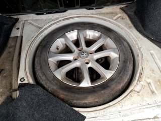 VW NOVO VOYAGE 1.6 Estepe