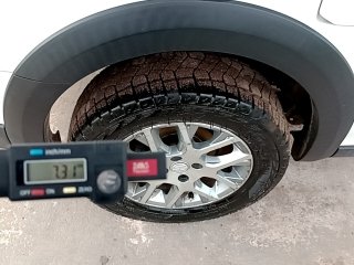 VW SAVEIRO CD CROSS MA Pneu traseiro dir.