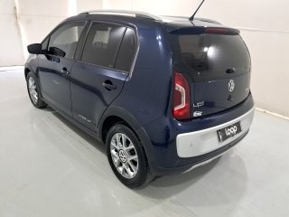 VW UP CROSS SA Traseira Motorista