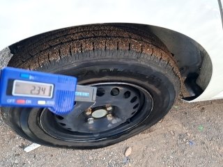 VW UP MOVE SCV Pneu traseiro dir.