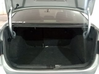 VW VIRTUS CL AD Porta malas