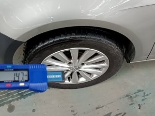 VW VOYAGE CL MA Pneu dianteiro esq.