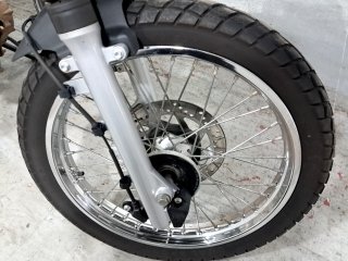 YAMAHA CROSSER Z ABS Pneu dianteiro dir.