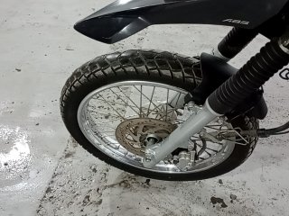 YAMAHA CROSSER Z ABS Pneu dianteiro esq.