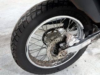 YAMAHA CROSSER Z ABS Pneu traseiro dir.