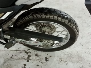 YAMAHA CROSSER Z ABS Pneu traseiro esq.