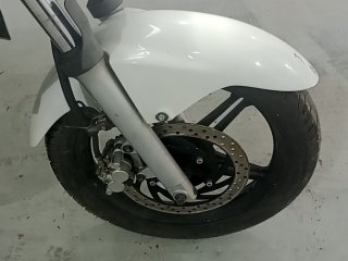 YAMAHA FAZER250 BLUEFLEX Pneu dianteiro dir.