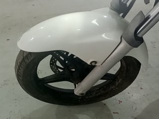 YAMAHA FAZER250 BLUEFLEX Pneu dianteiro esq.