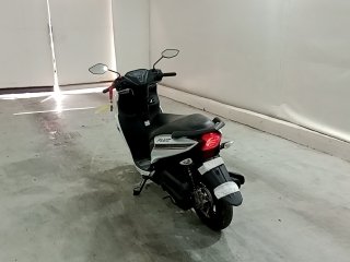 YAMAHA FLUO 125 ABS  Traseira Motorista