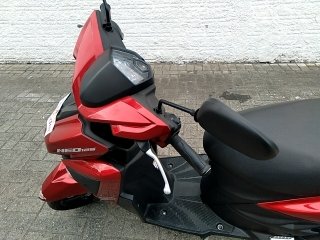 YAMAHA NEO 125 120 Porta e interior motorista